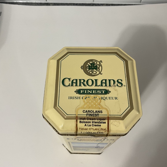 IMPORTED CAROLANS Finest Irish Cream Liqueur Empty Tin Box Container - Picture 7 of 9